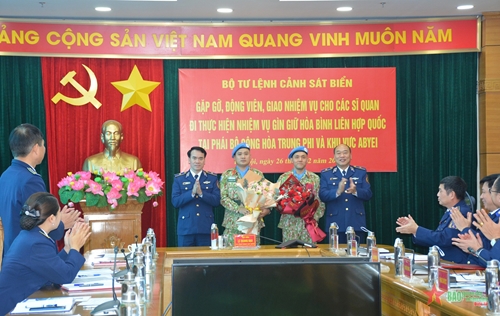 Hai sĩ quan Cảnh sát biển Việt Nam được lựa chọn tham gia lực lượng gìn giữ hòa bình Liên hợp quốc
